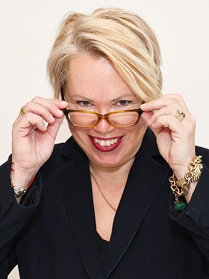 ra_dr_karin_wessely_portrait_b1